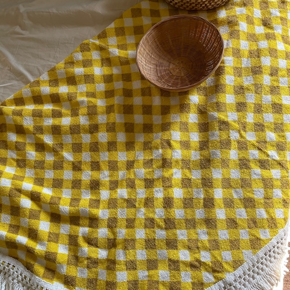 VTG Checkered Table Cloth - Picture 1 of 4